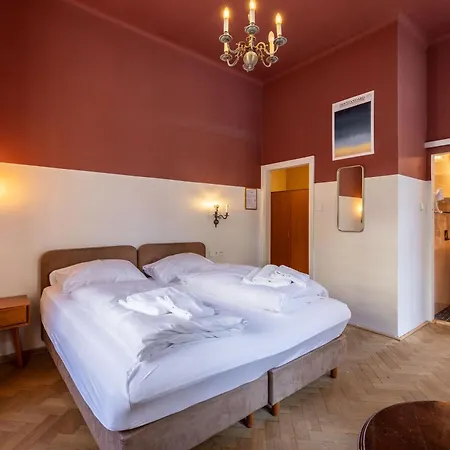 The Eighteen86 By Keyone